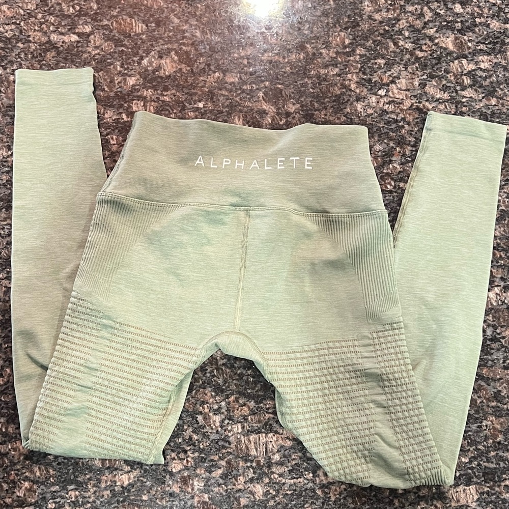 Alphalete Halo Leggings In Sage Green Gem